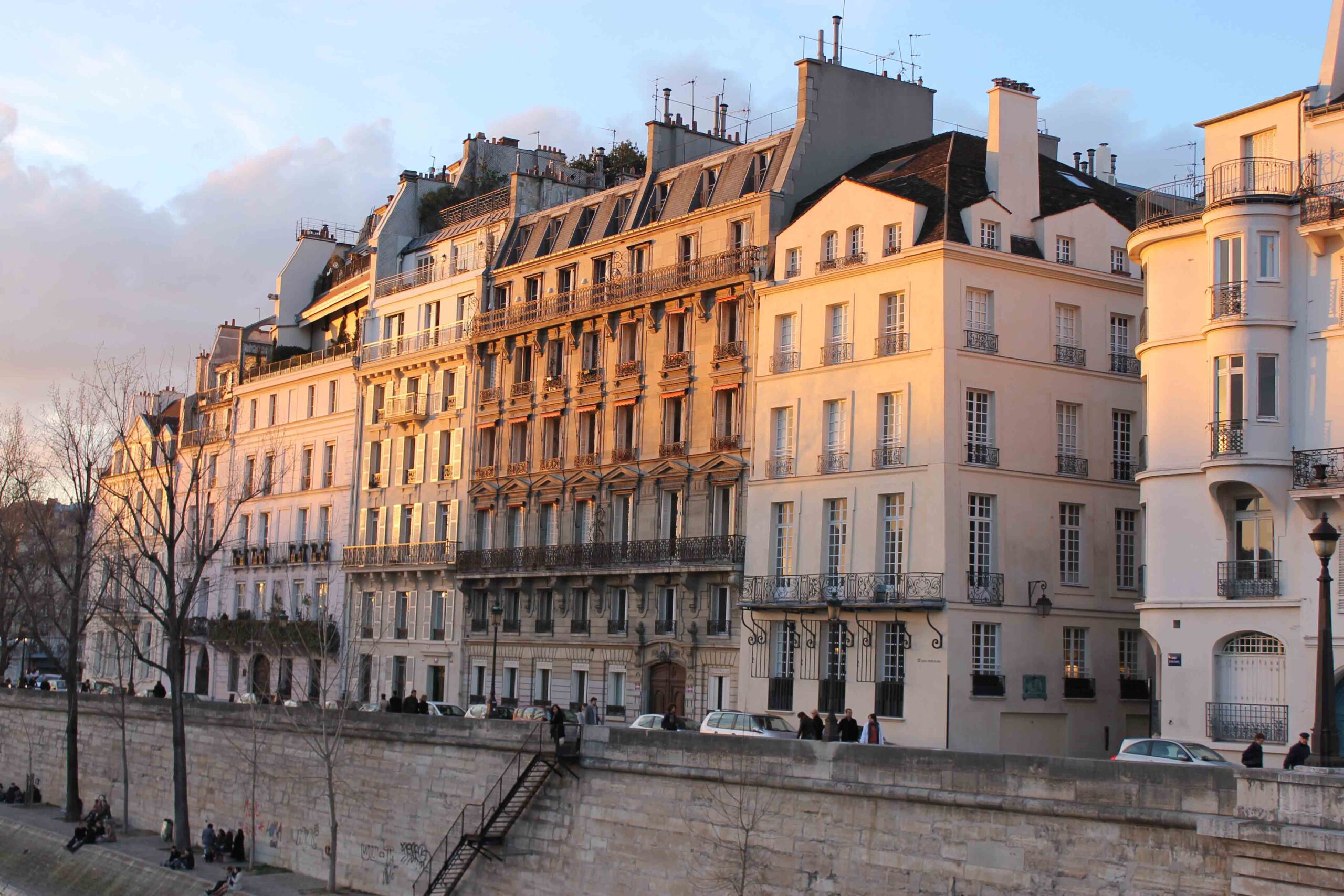 Sunset over the Seine in Paris