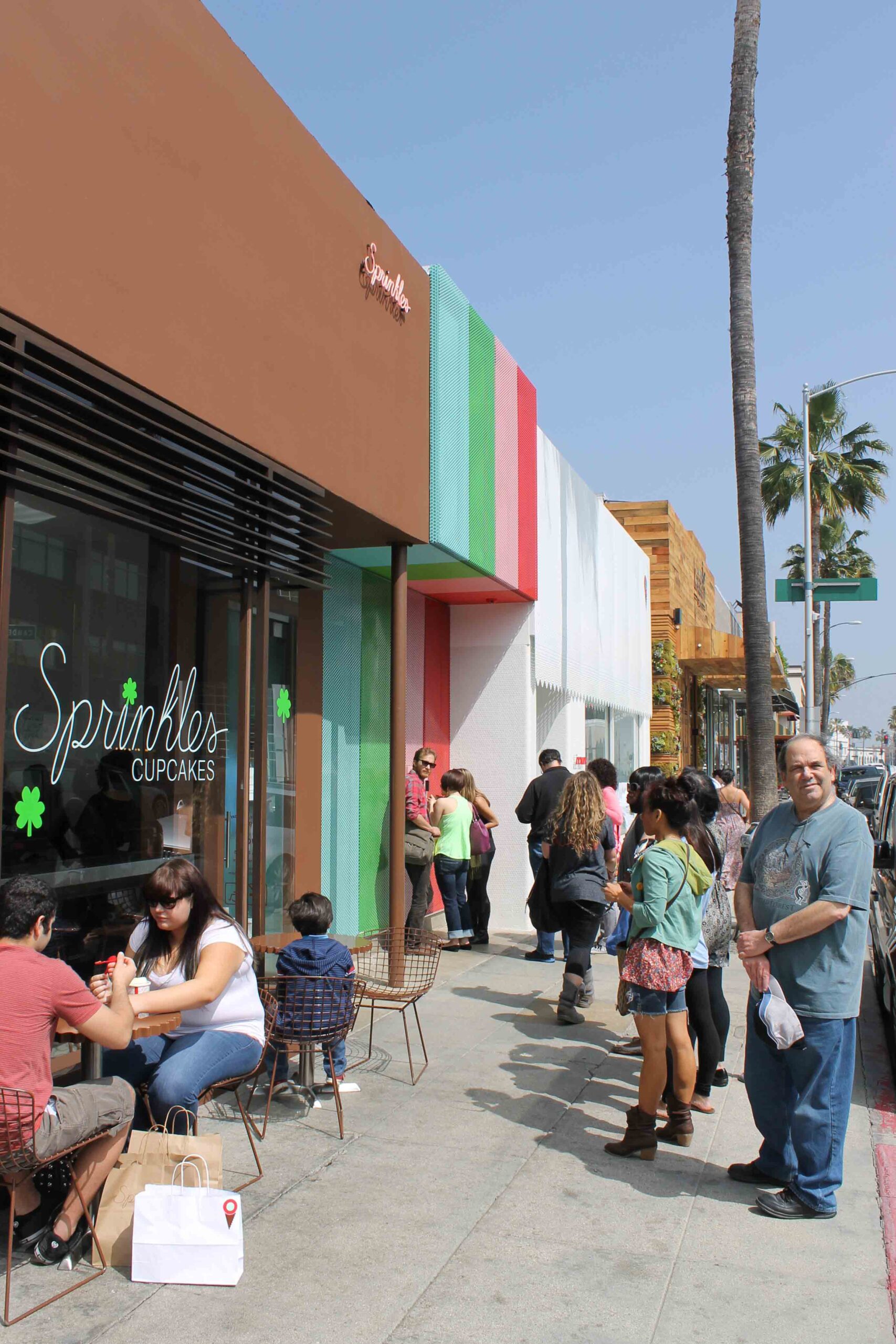 The flagship Sprinkles Cupcakes in Beverly Hills