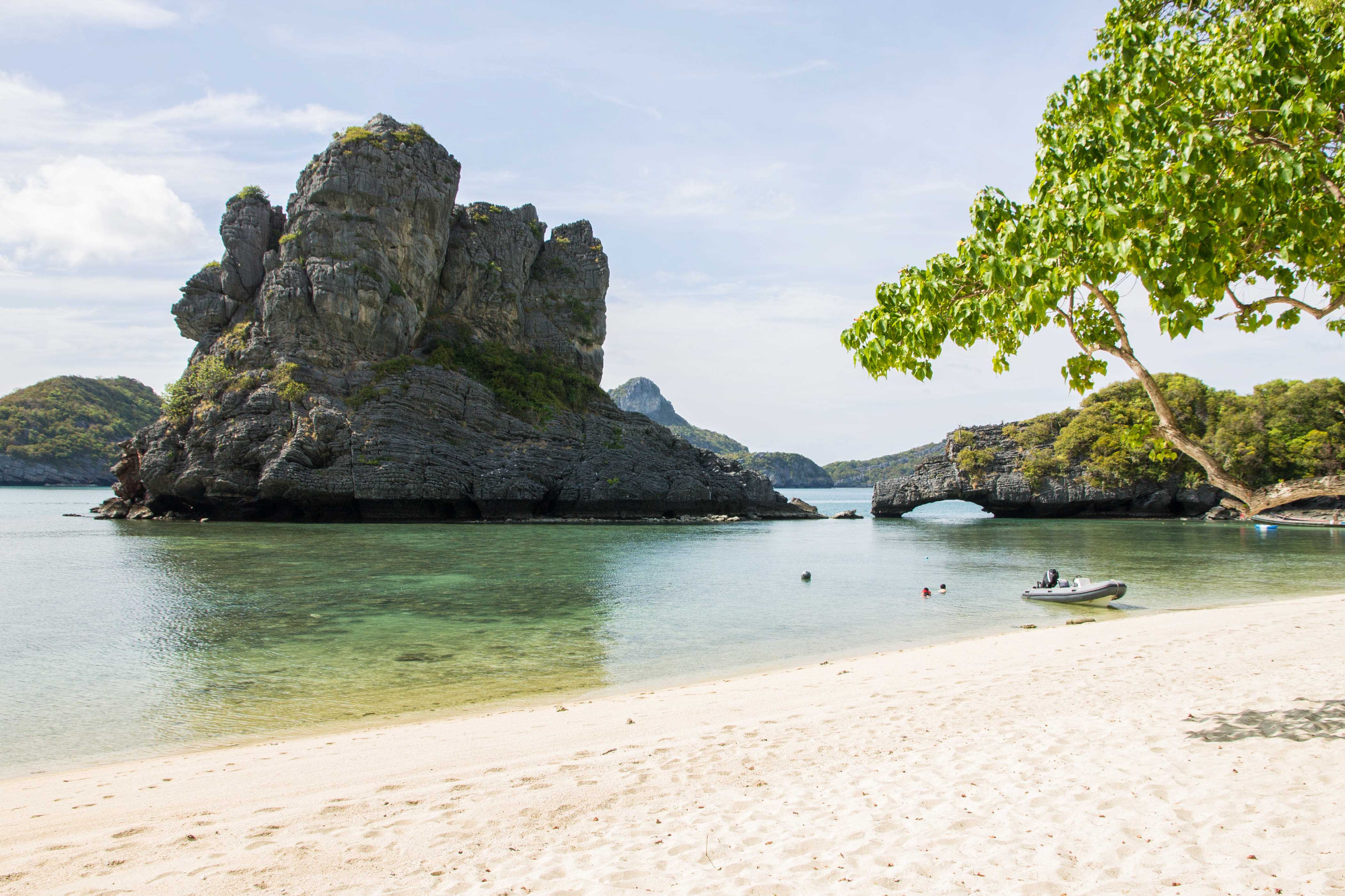 Stunning Koh Sam Sao, an island in Ang Thang Marine Park with a stone arch