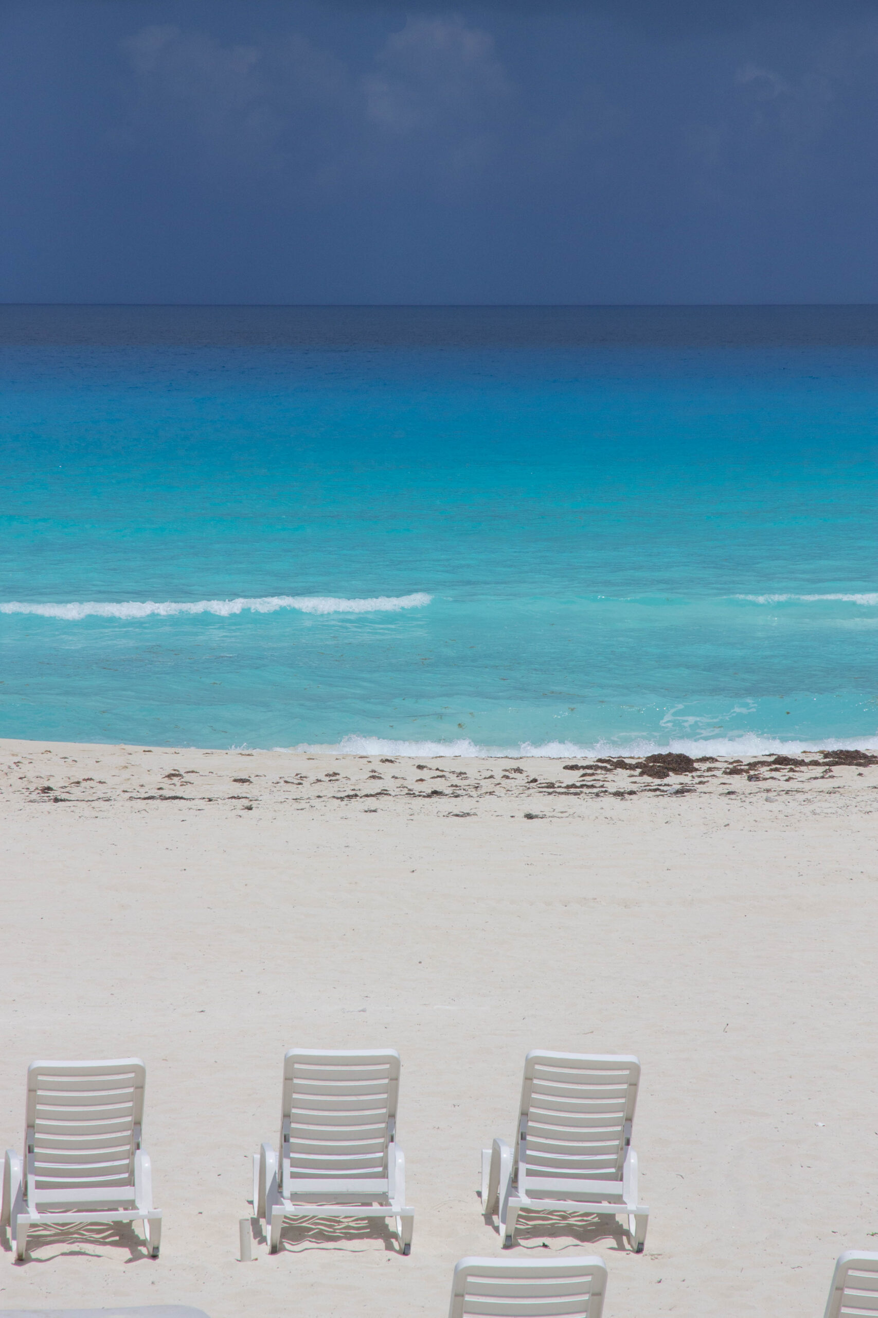Turquoise water in Cancun