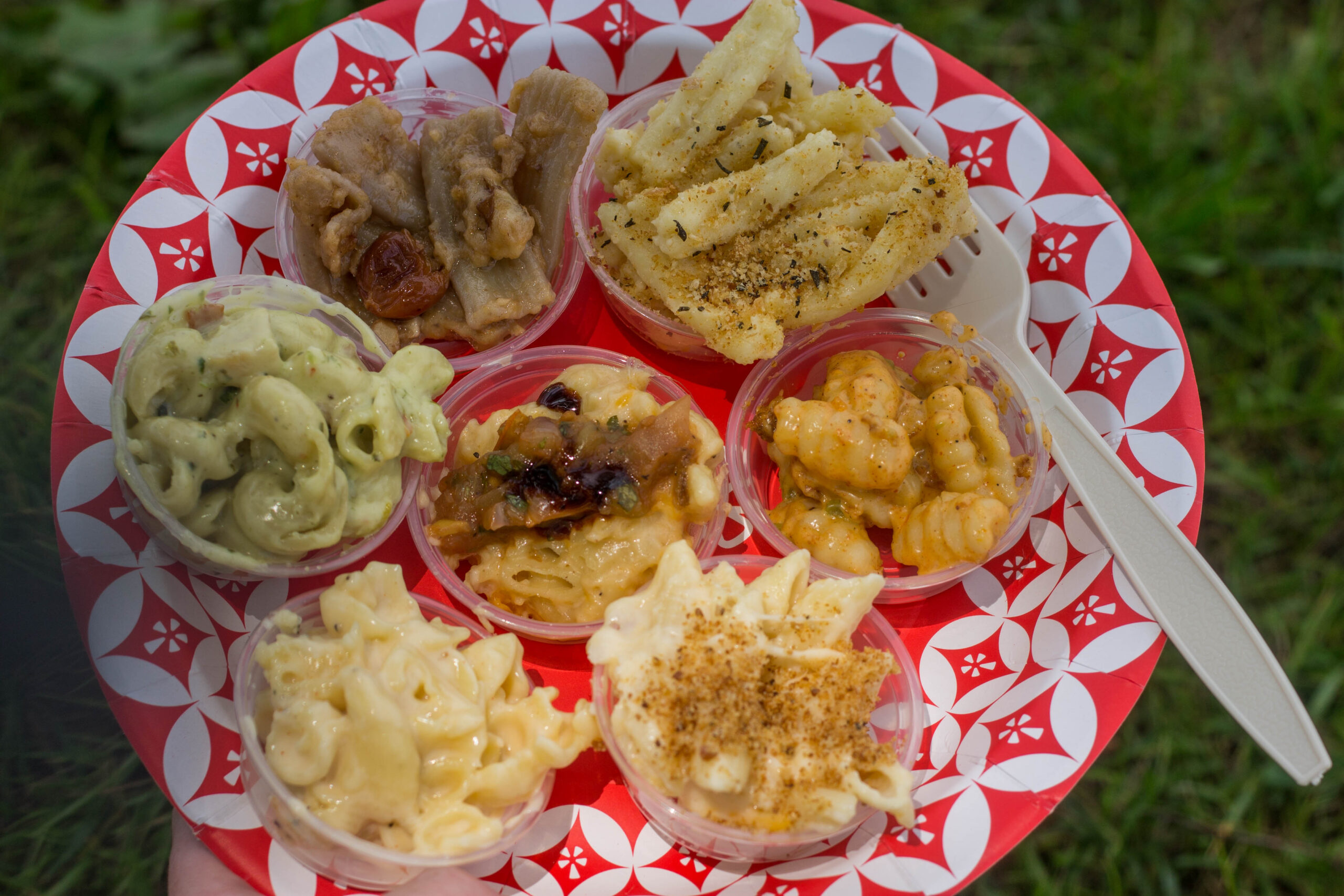 Different kinds of mac and cheese at Return of the Mac festival