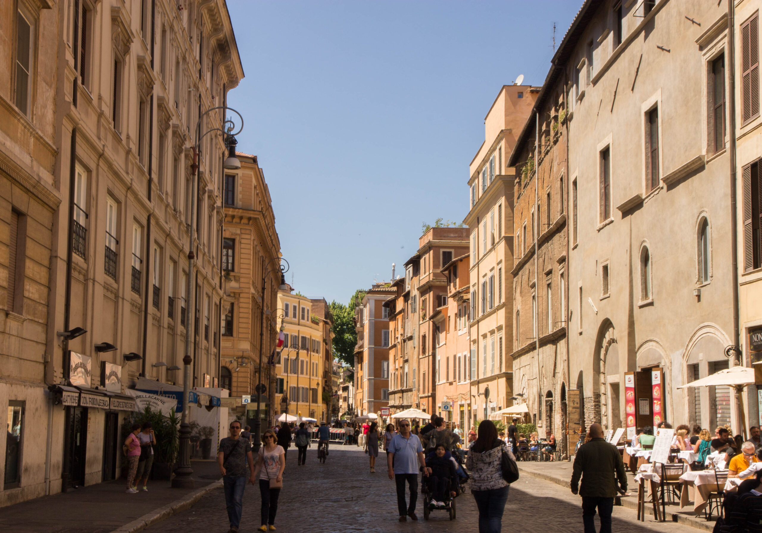 Street scene in Rome's Jewish quarter
