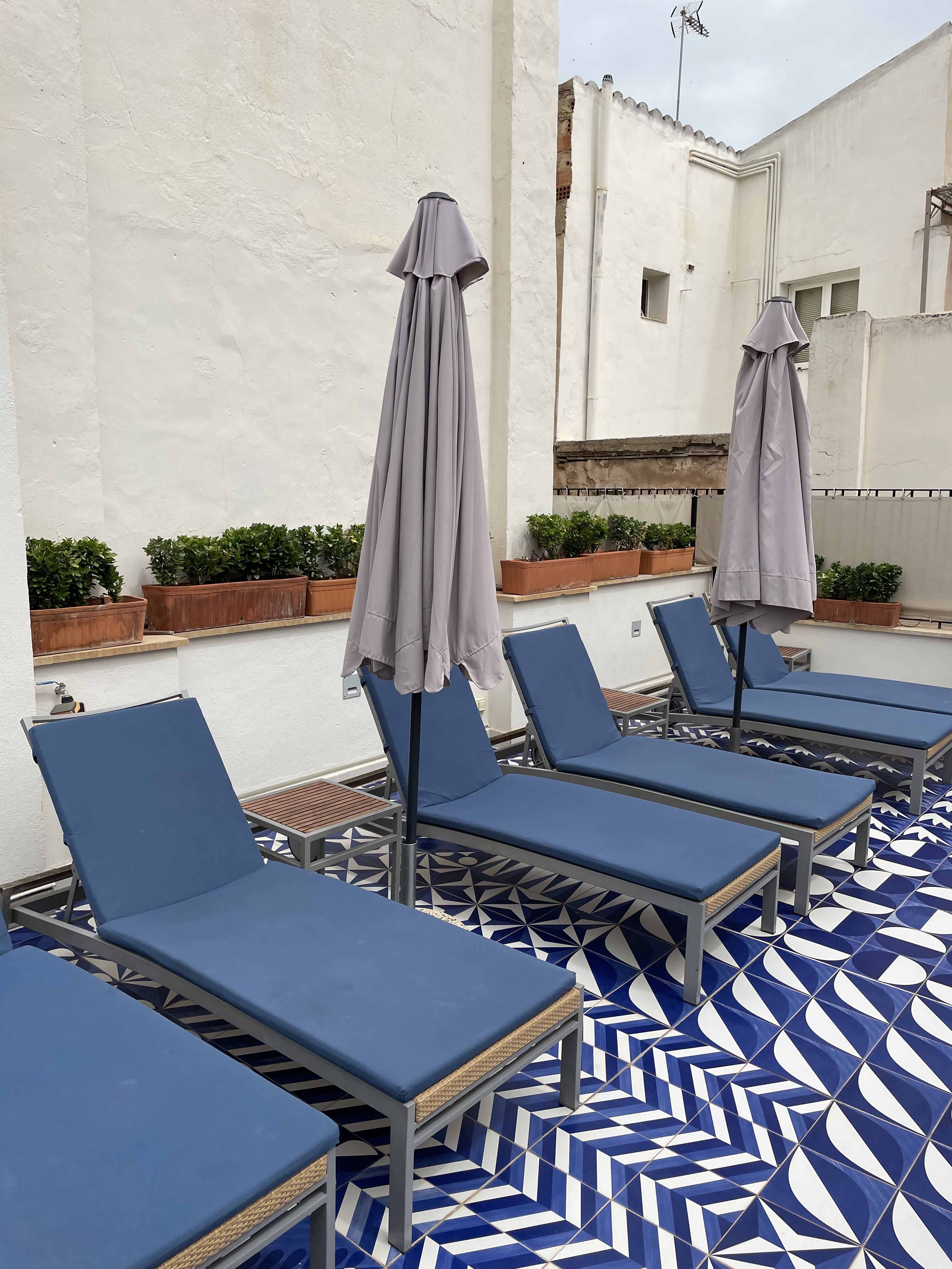 The roof deck at Hotel Cort