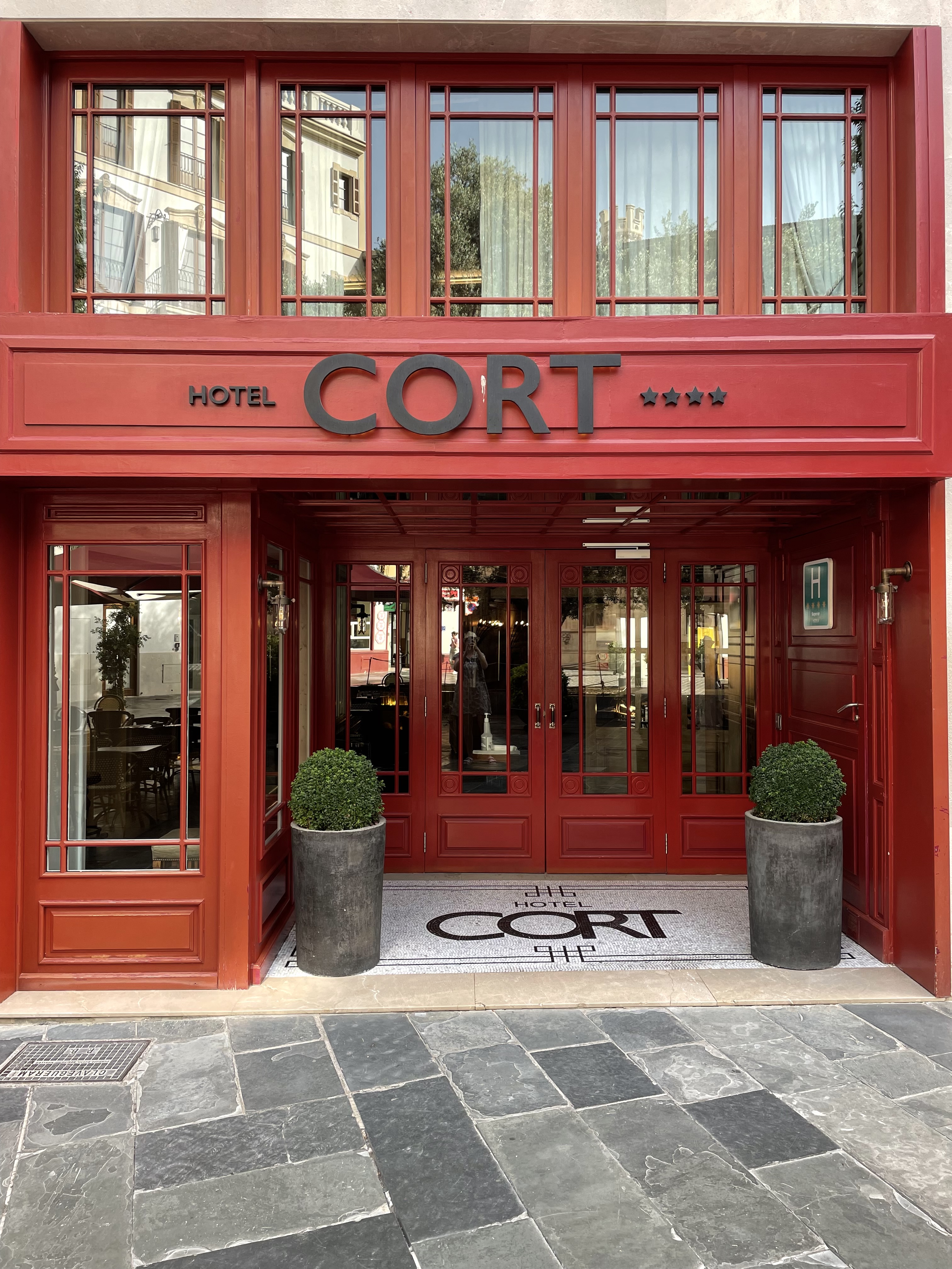 Exterior of Hotel Cort in Palma de Mallorca