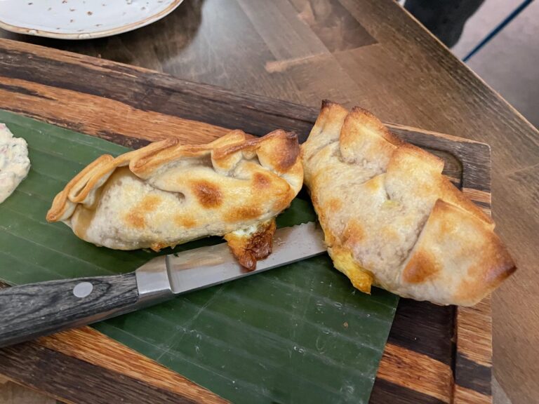 Empanadas at Lucina
